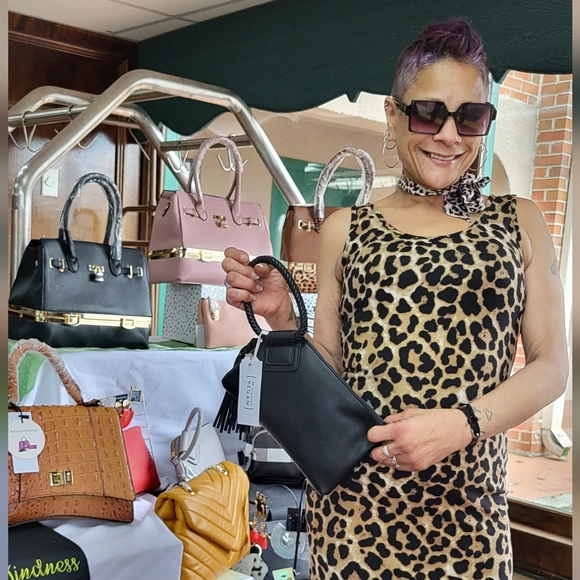 New Vegan Clutch Handbag - Picture 11 of 11